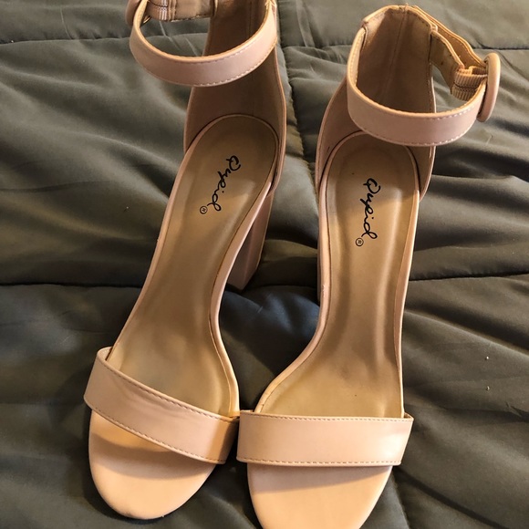 Quips Nude Chunky Heels - Picture 9 of 10